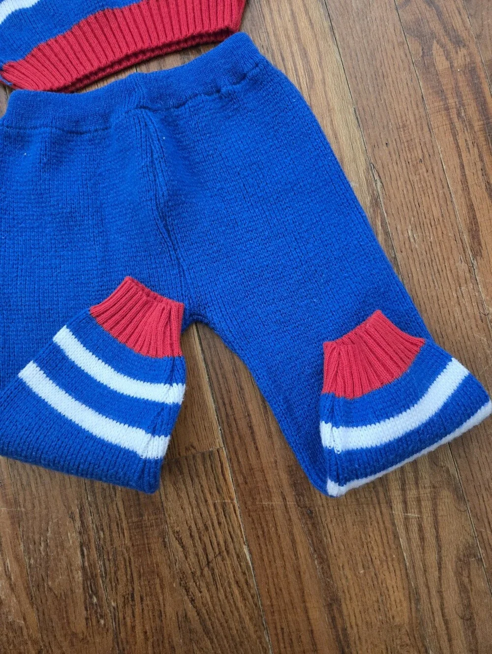 Vintage Cradles Knit Play Set Size 24 Months Primary Colors Train Bear Patch